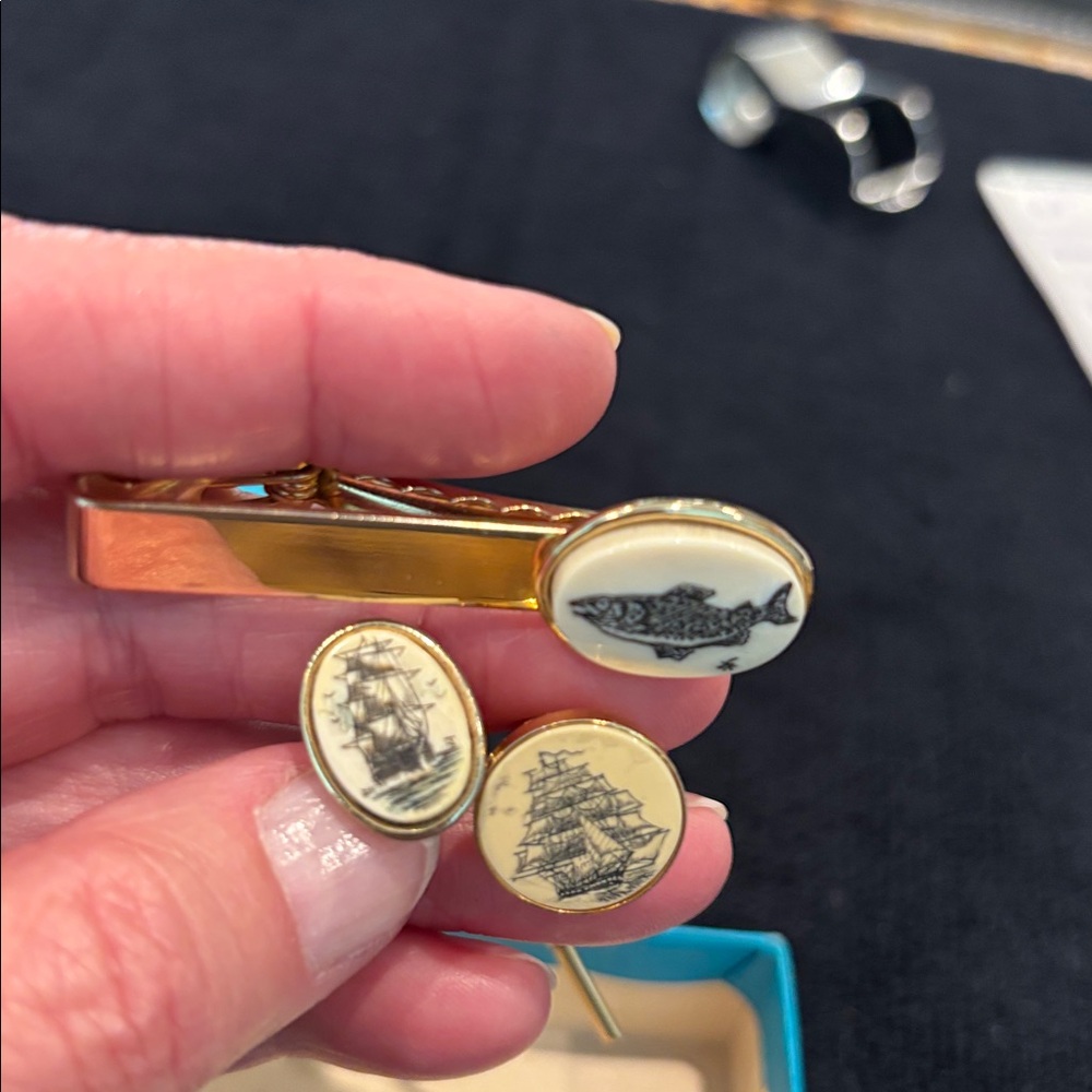 Gold metal tie tacks- faux scrimshaw 
BARLOW